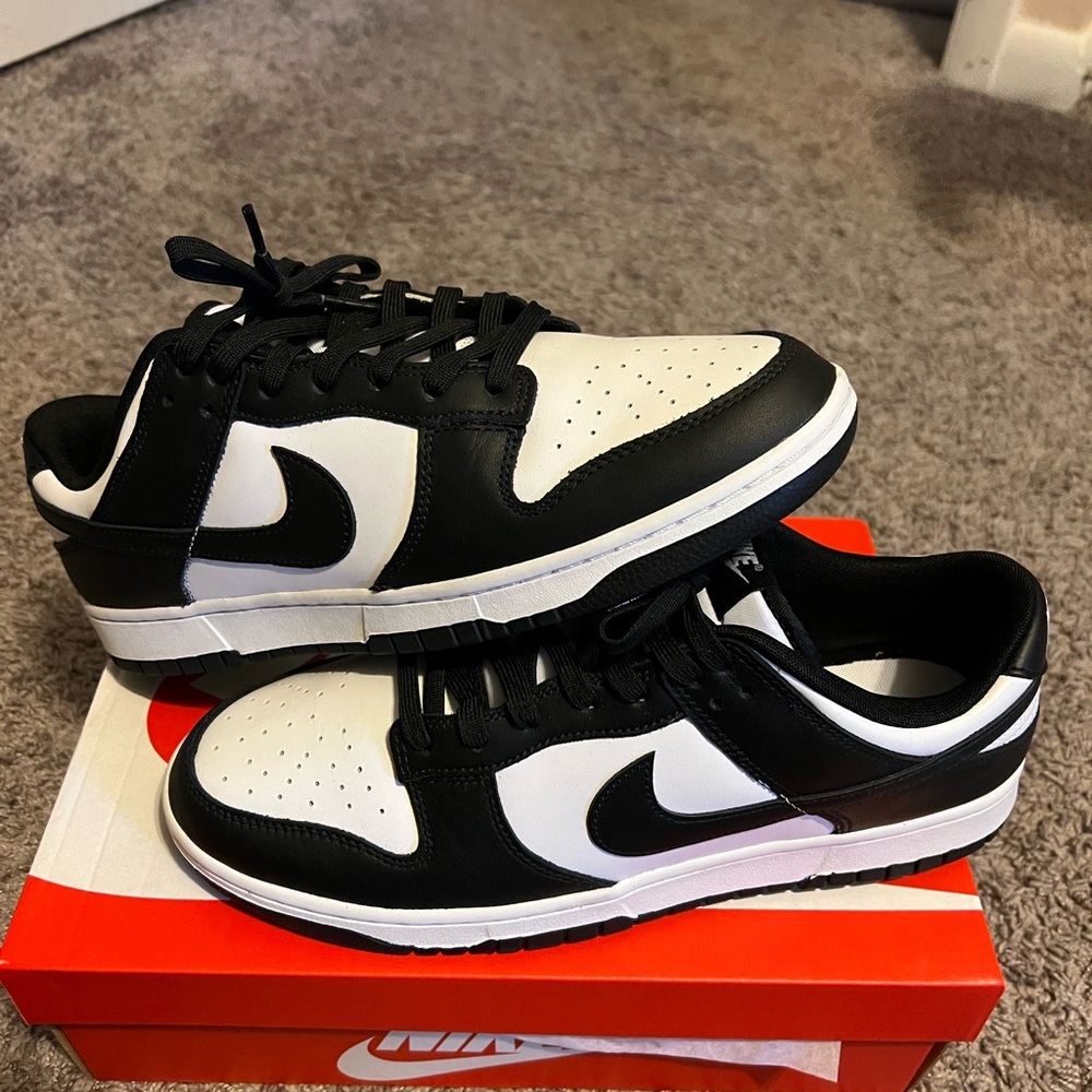 Nike Dunk Low - Panda